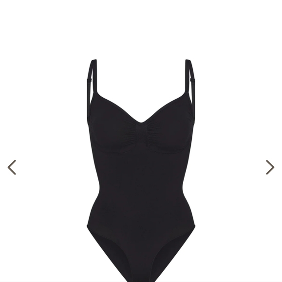 NWOT SKIMS SEAMLESS SCULPT Thong BODYSUIT in Onyx size XXS/XS - Picture 2 of 3